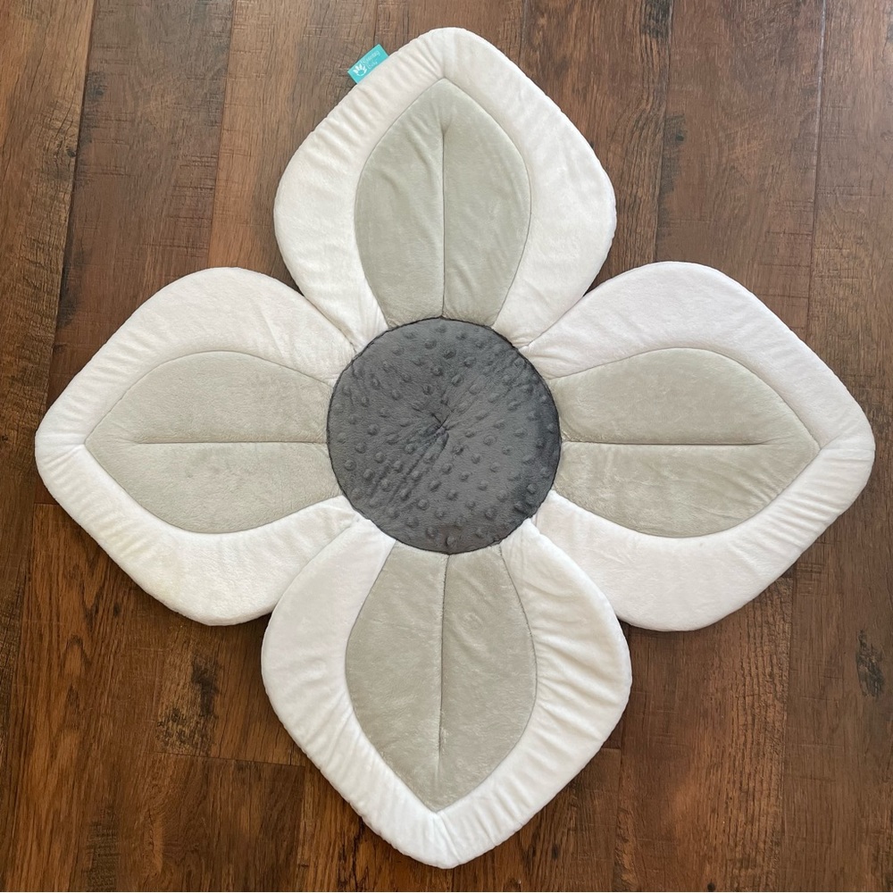 BLOOMING BABY lotus flowers sink insert and bath matt